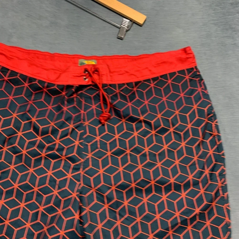 Bass Pro Shops Board Shorts Mens 2XL Black Geometric Mesh Lined Drawstring Beach